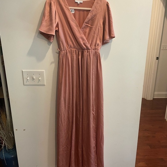 Baltic Born Blush Pink Satin Maxi Dress Flutter Sleeve V-Neck Women's M Formal - Picture 4 of 9